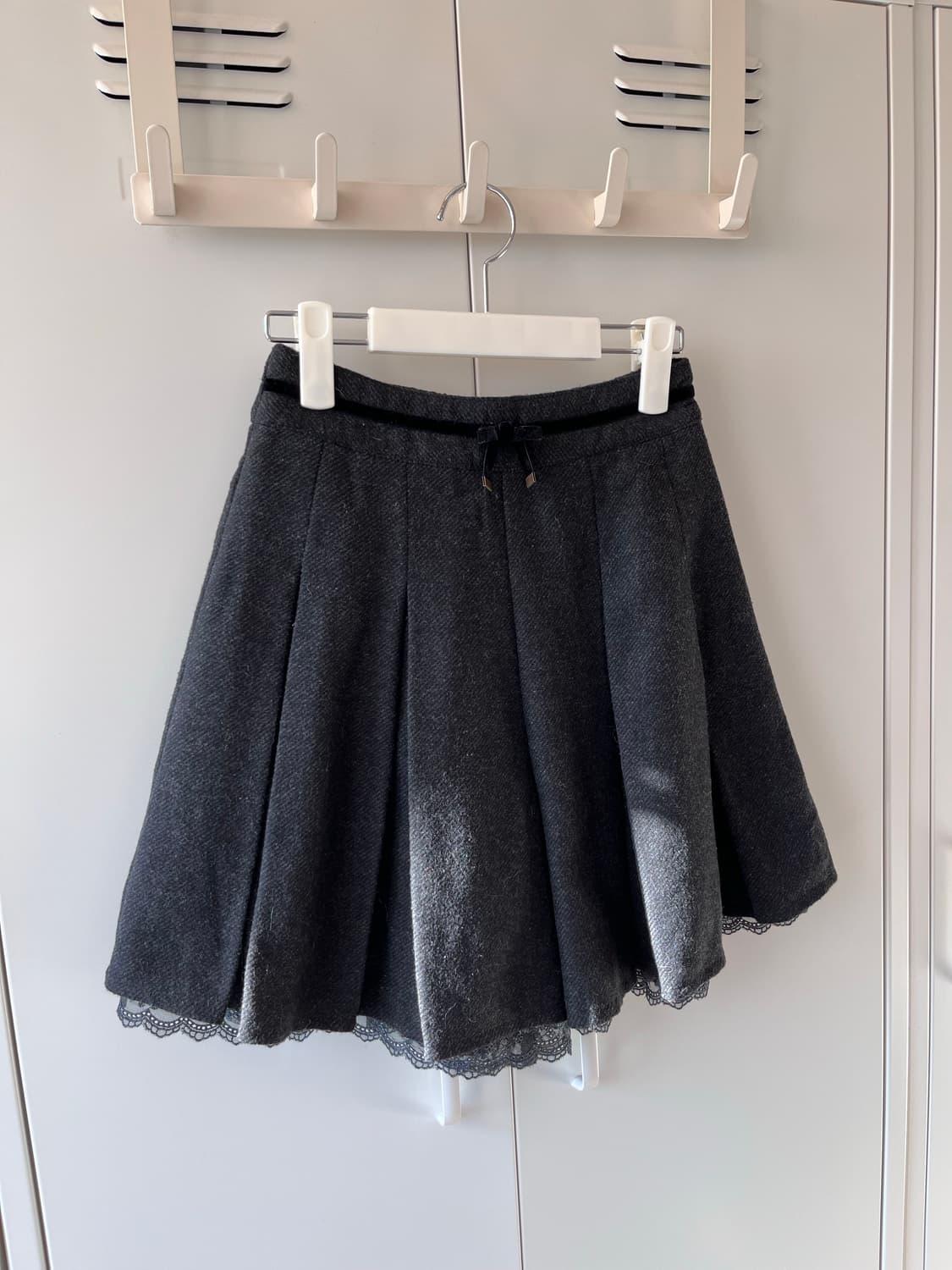 Axes Femme 레이스 울 리본 플리츠 반바지 상품이미지7