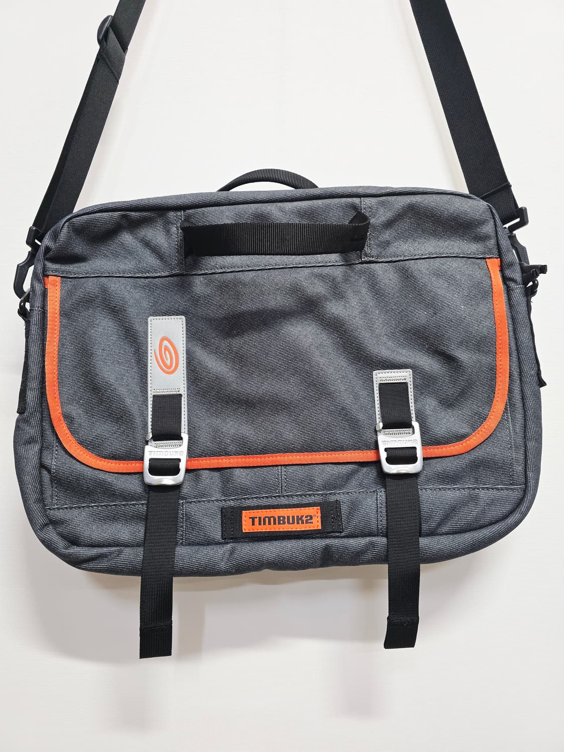팀벅2 메신저백 블랙/오렌지 상품이미지2