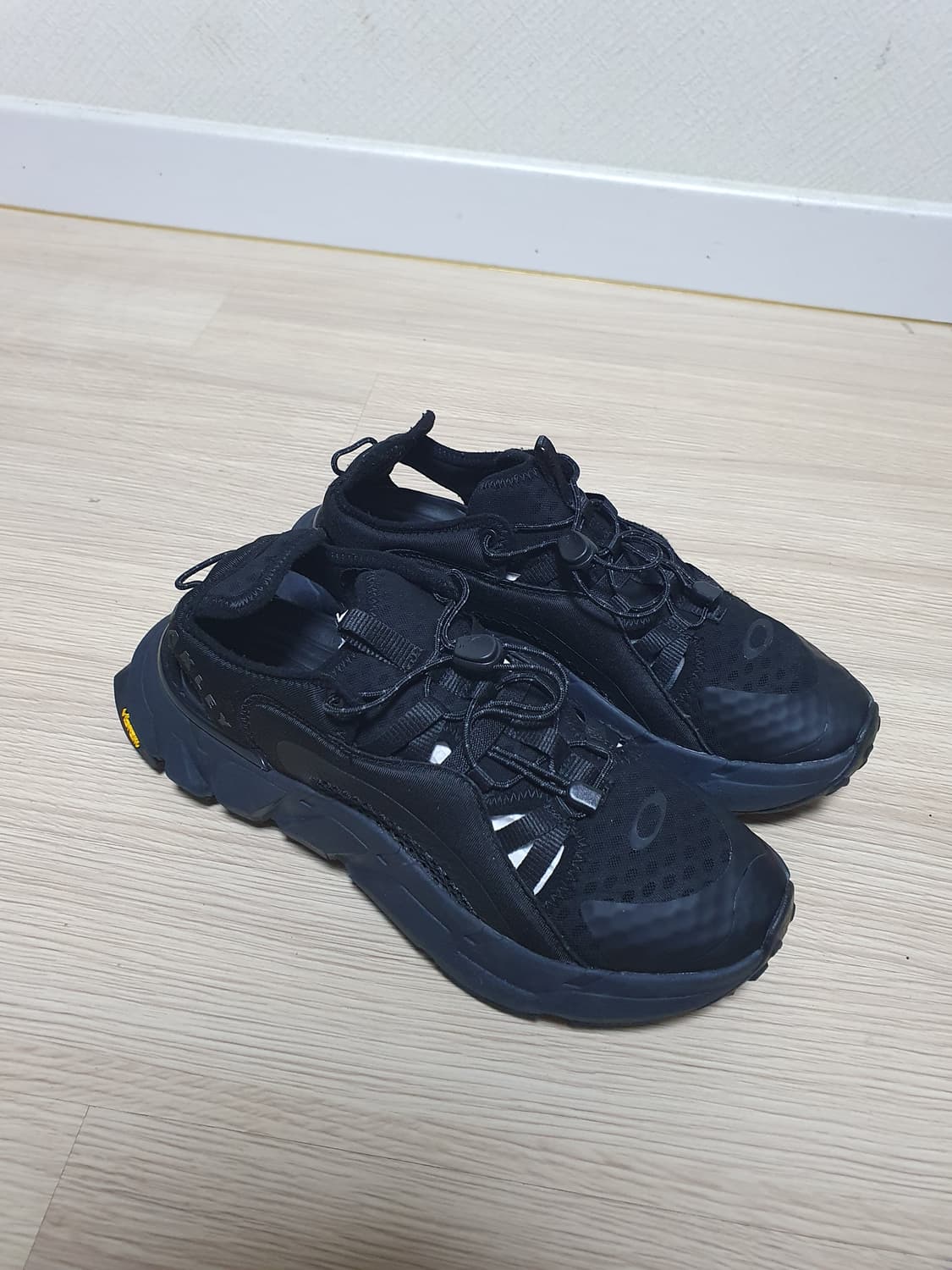 오클리 아쿠아테라 하이브리드 샌들 240 상품이미지2