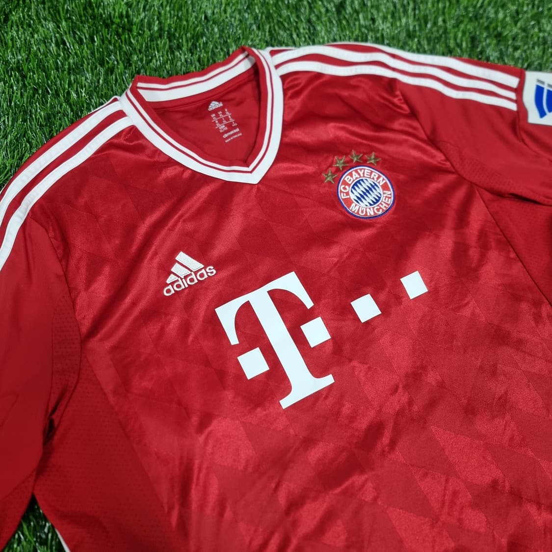 13-14시즌 바이에른 뮌헨 홈 유니폼 #21 필립 람 상품이미지4