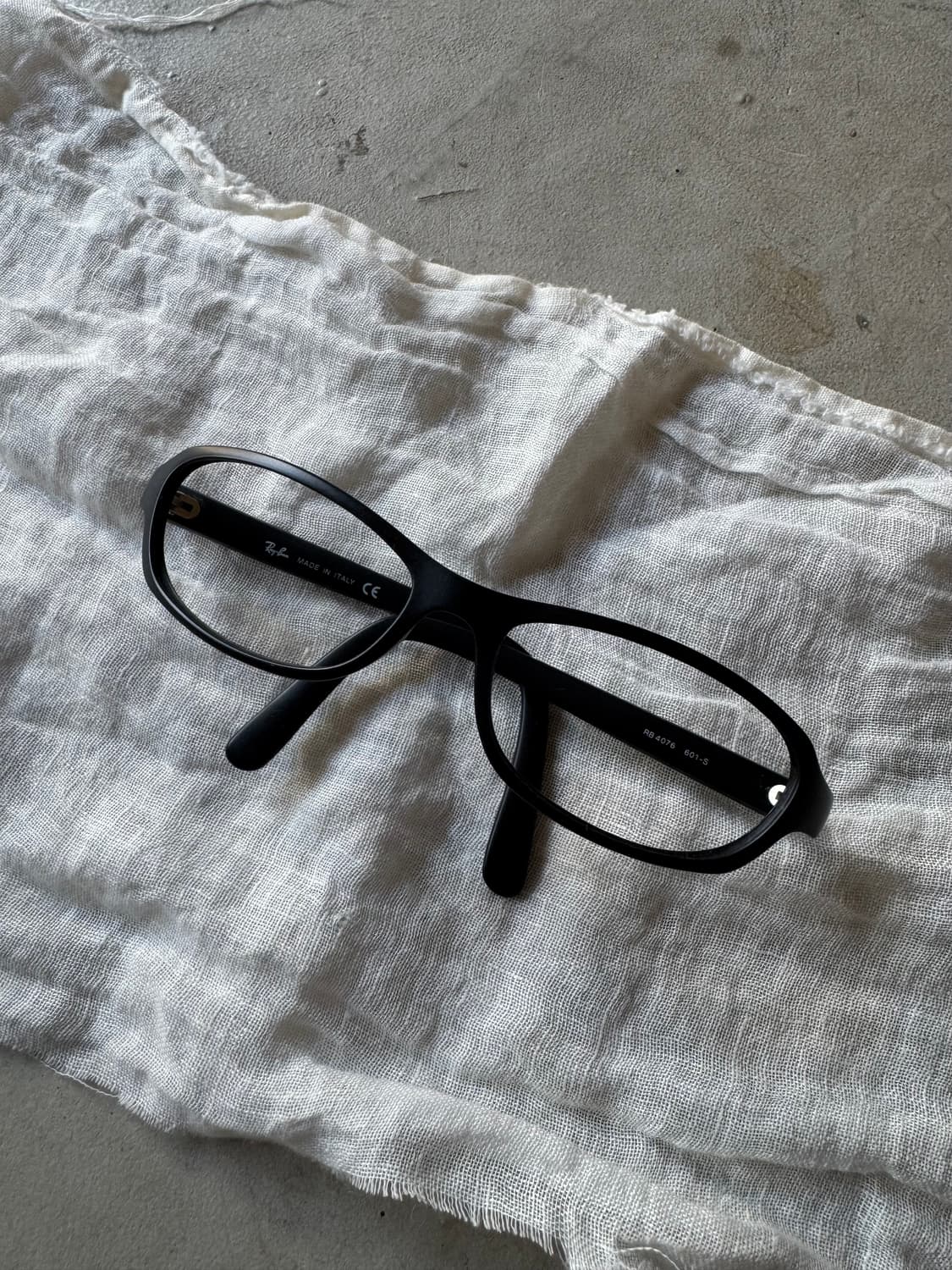 Ray-Ban 레이밴00s RB4076 (Matte Black) 상품이미지2
