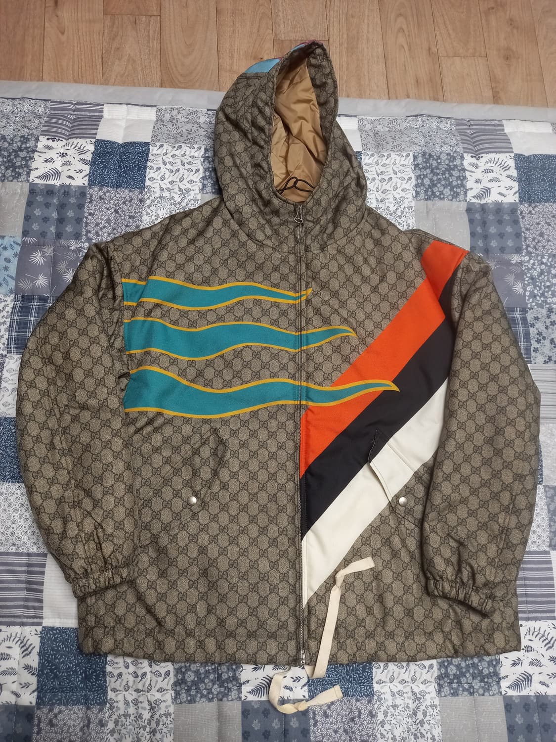 구찌 센텀 경량패딩  48(실용110~115) 상품이미지1