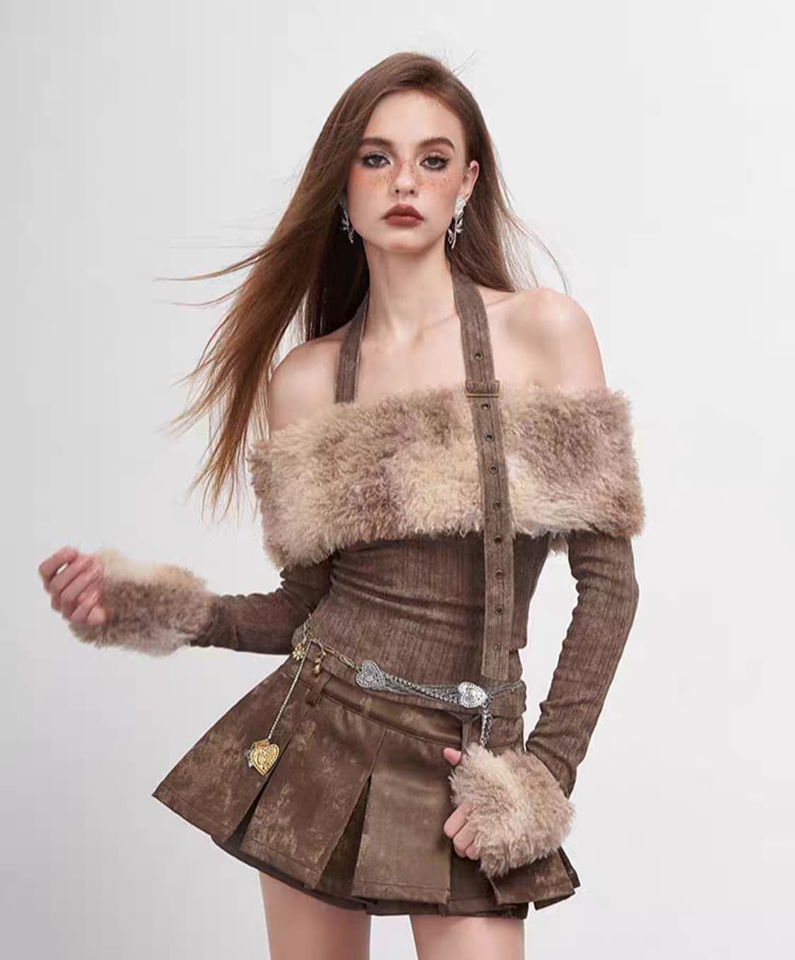 새상품) y2k 홀터넥 퍼 트리밍 오프숄더 티셔츠 상품이미지3