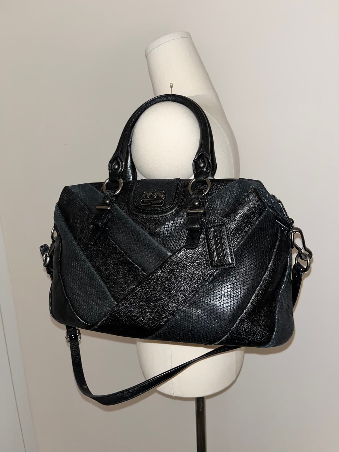 📦Coach 2000y2k black shoulder bag 상품이미지3