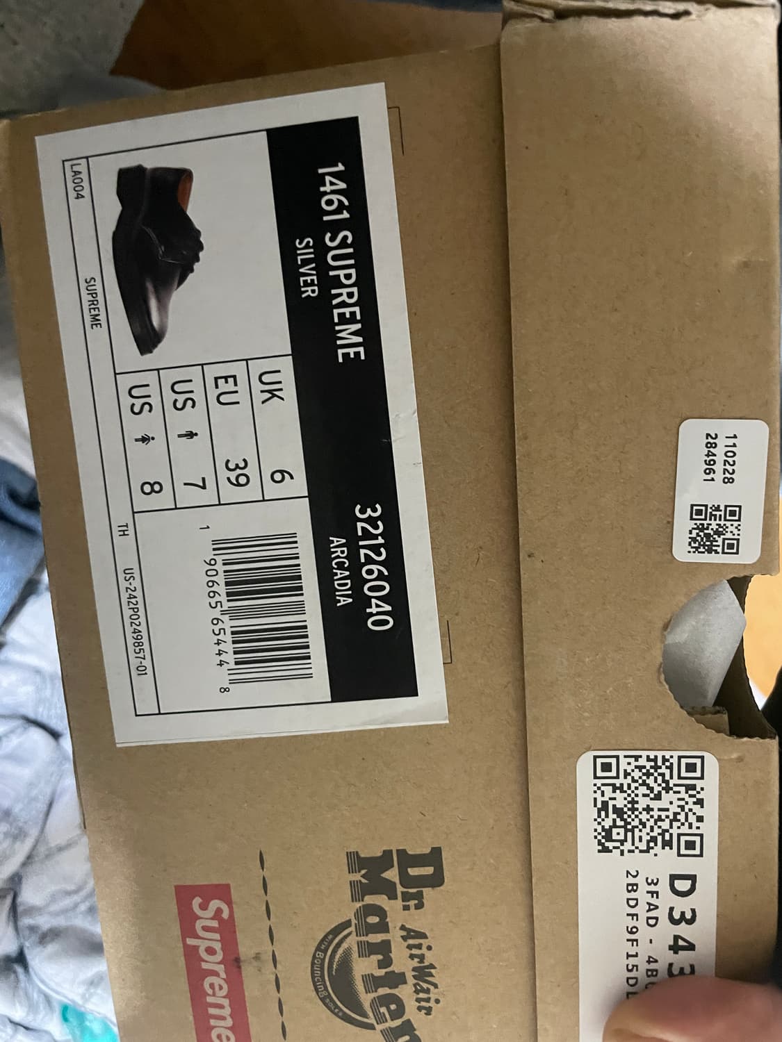 닥터마틴1461슈프림 250(uk6)판매합니다! 상품이미지1