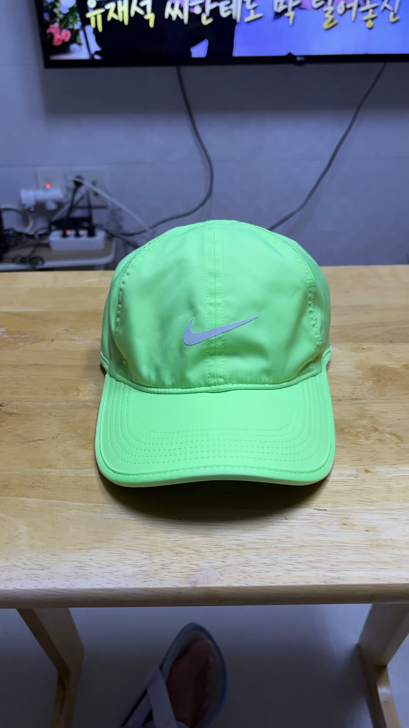 나이키 페더라이트 캡모자 네온 상품이미지1