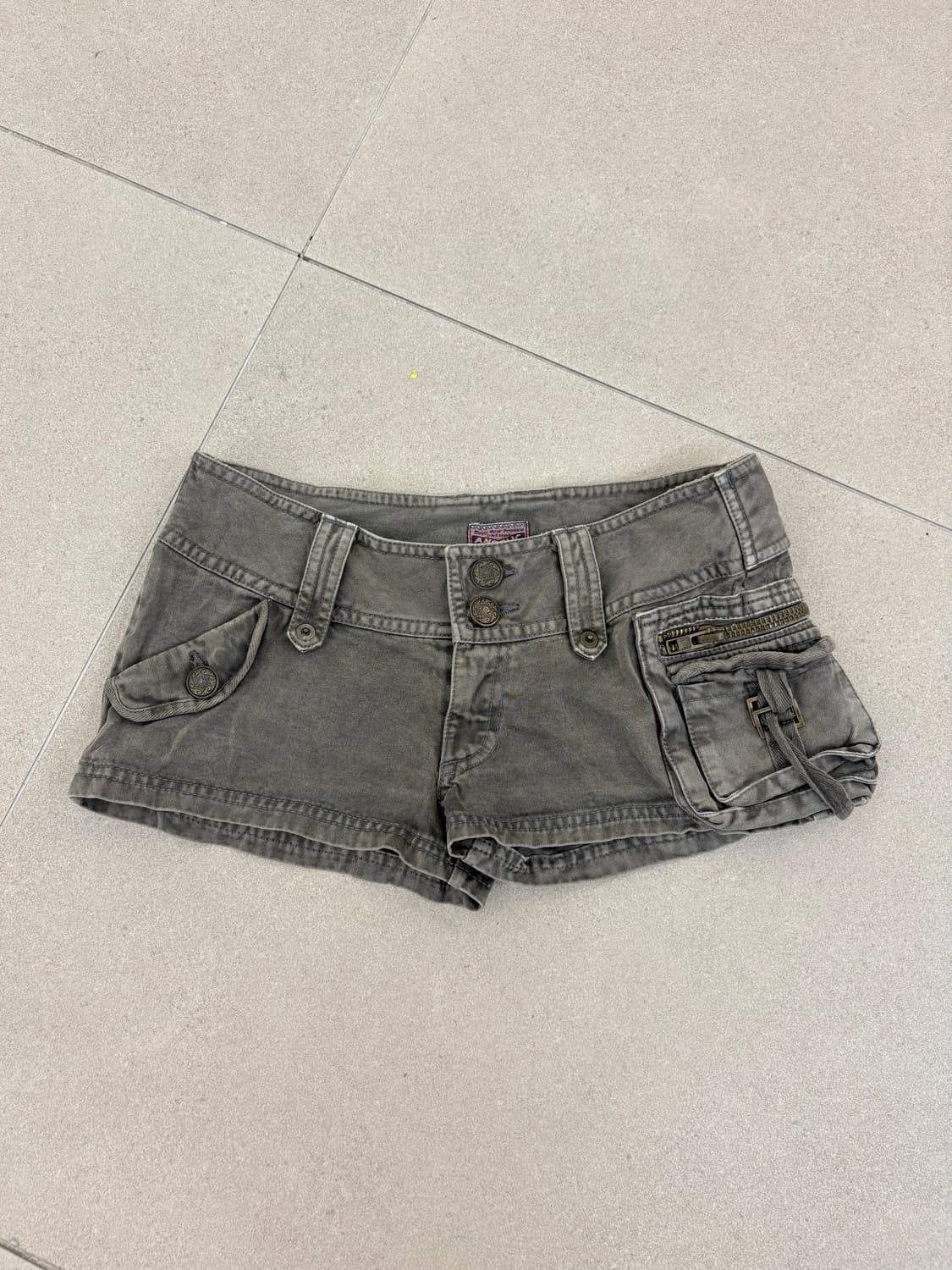 연카키 카고 숏츠 상품이미지1