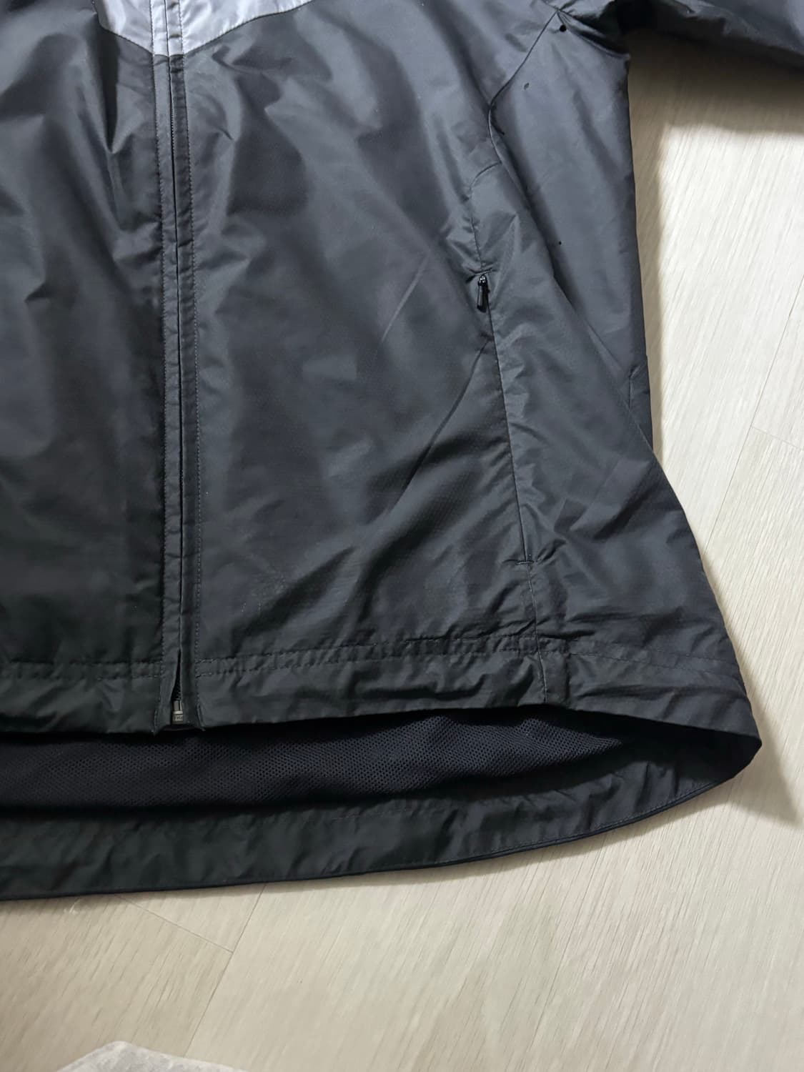 나이키 바람막이 M 상품이미지10