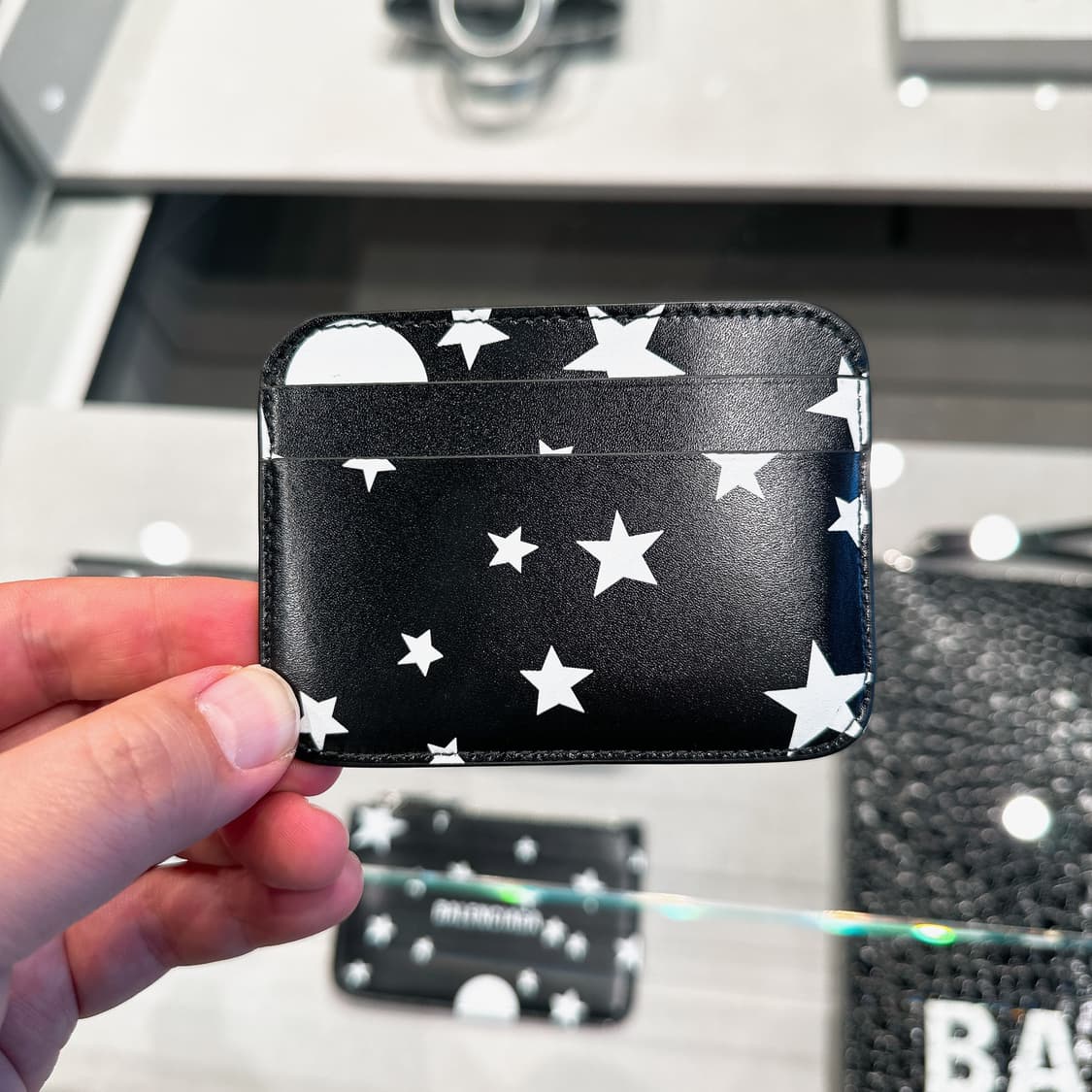 발렌시아가 여성 블랙 스타 카드지갑 상품이미지2