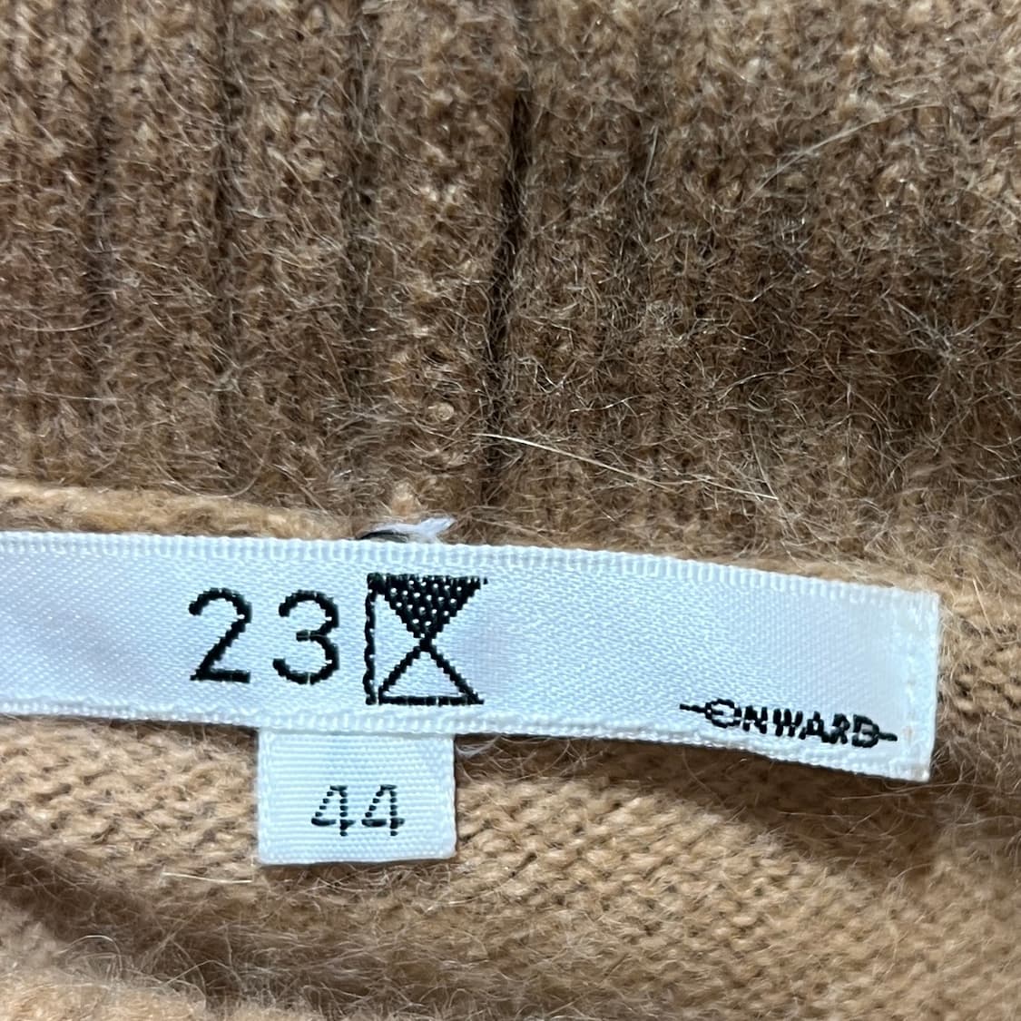 23구 알파카 폴라 니트 상품이미지3