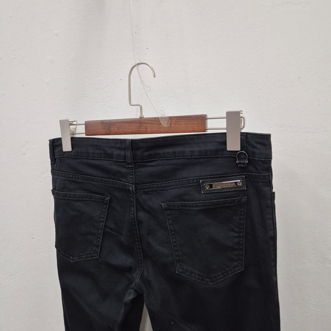 버버리 우먼스 블랙진 팬츠 상품이미지5