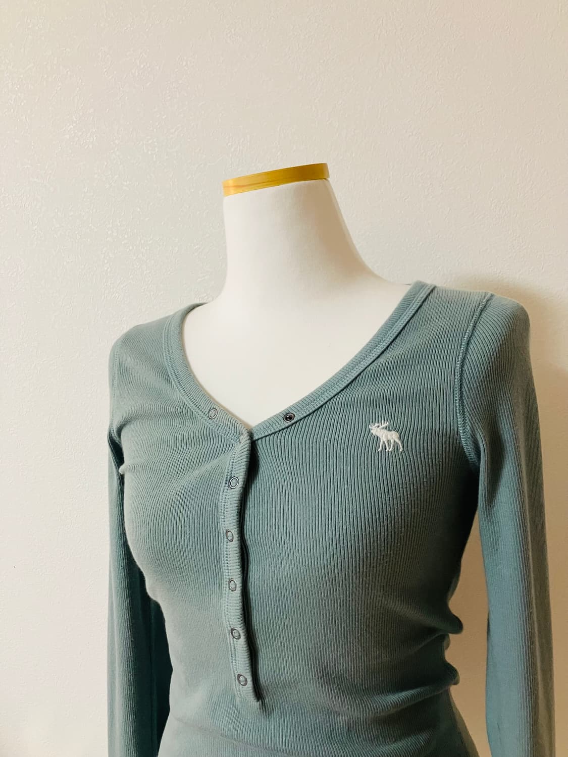 아베크롬비 골지티 헨리넥티 롱슬리브티 딱붙핏 xs 상품이미지2