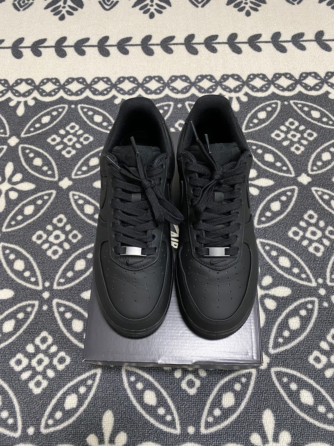 (255)에어포스1 프리미엄 올블랙 상품이미지1