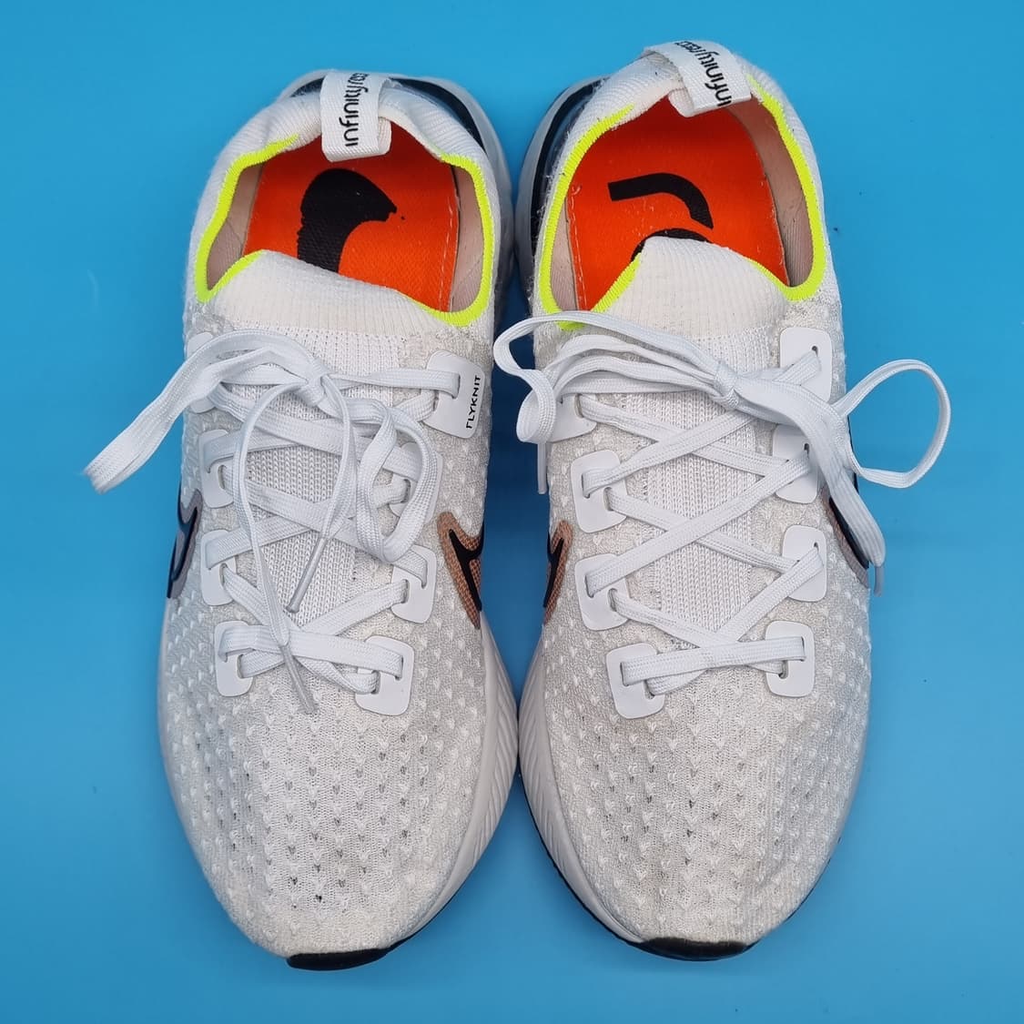 나이키 리액트 인피니티런 플라이니트 245 상품이미지2