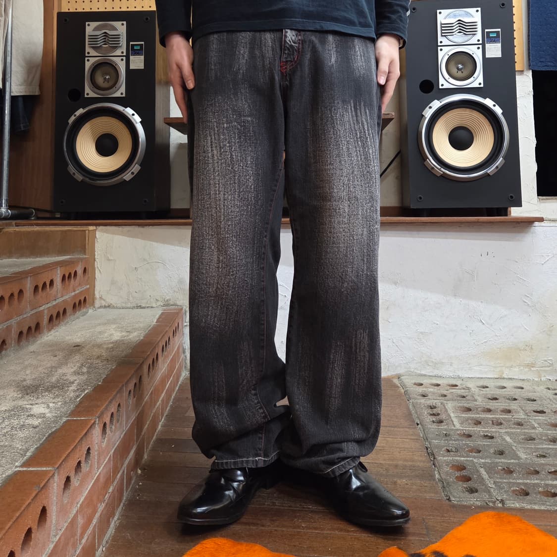 JPN 빈티지 스컬 자수 데님 팬츠 상품이미지2