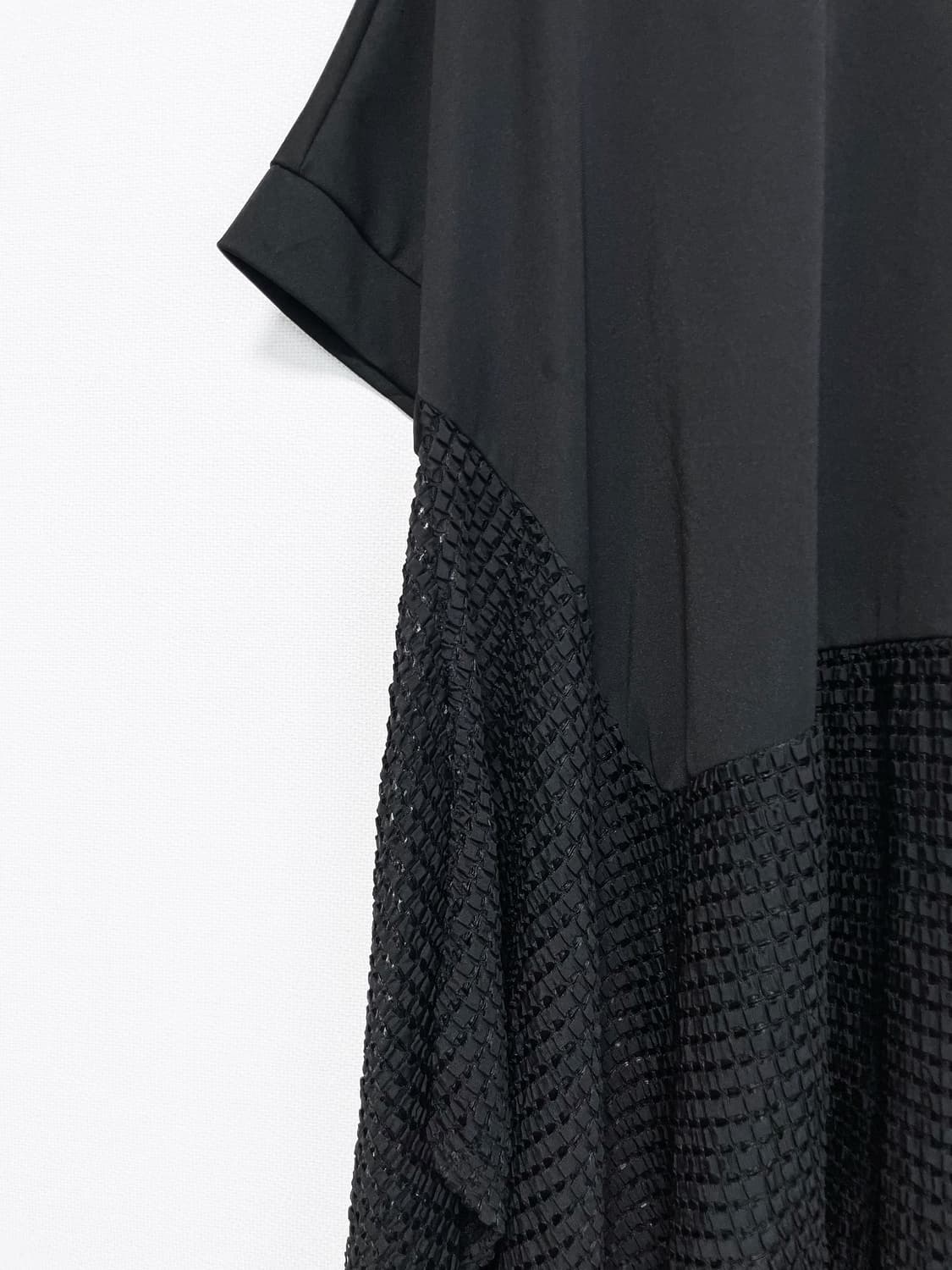 Punching Hem Dolman T-Shirt - Black 상품이미지7
