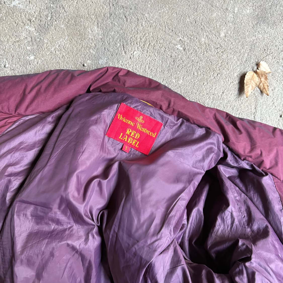 비비안 웨스트우드 레드라벨 버건디 비대칭 푸퍼 다운 코트 상품이미지8