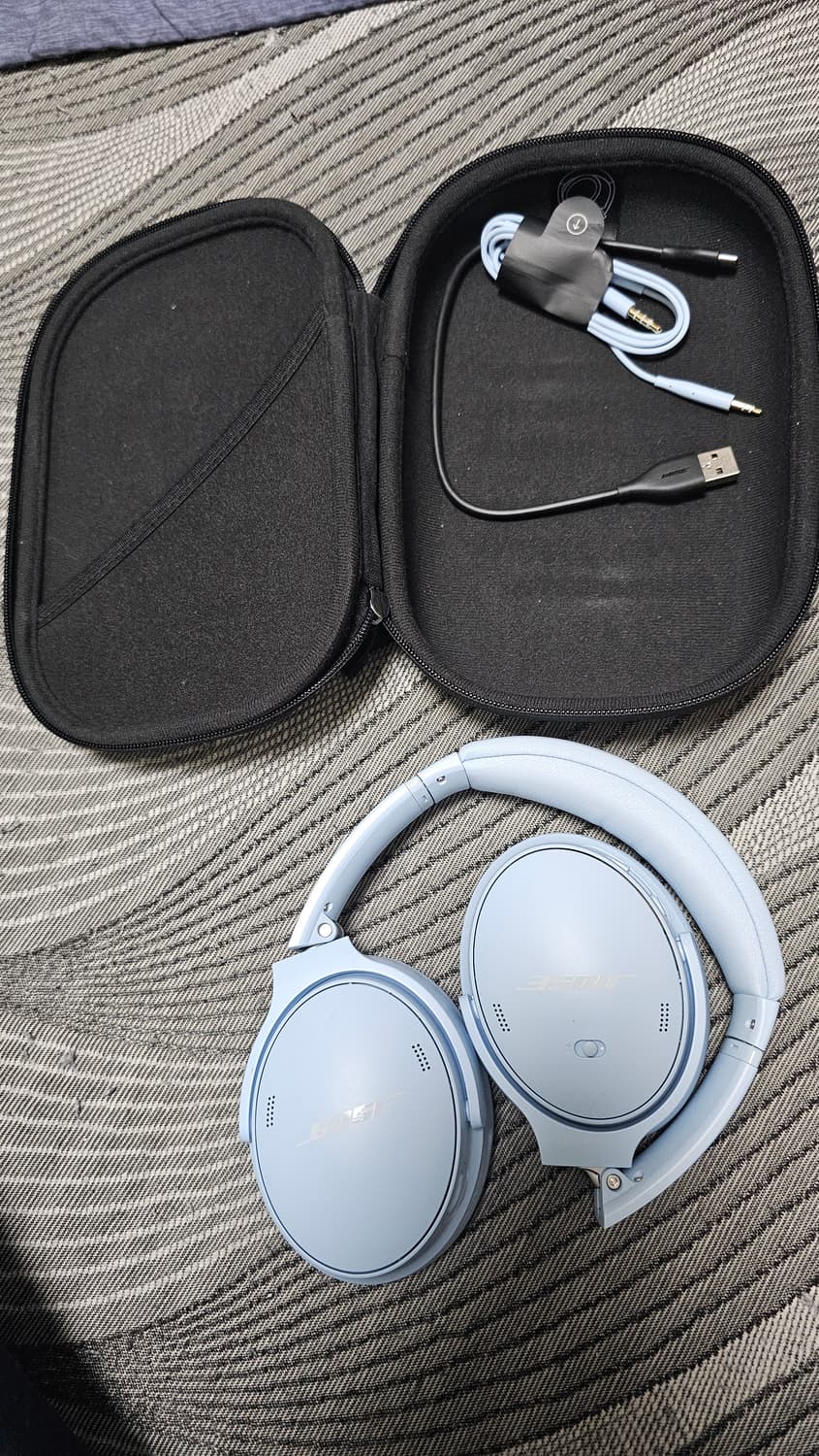 보스 QC45 노이즈 캔슬링 헤드폰 상품이미지1