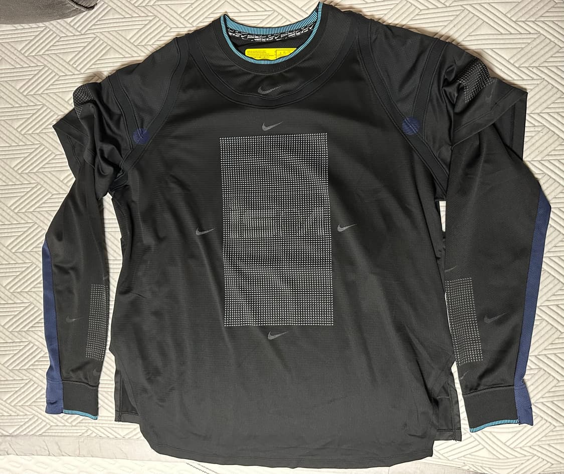 [XL] Nike ISPA Long Sleeve T-Shirt Black 상품이미지3