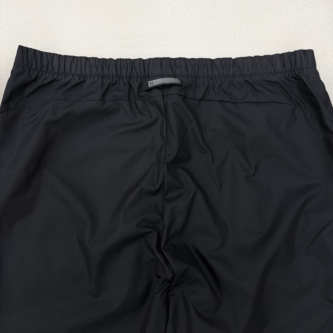 나이키 00s 스우시 올드스쿨 와이드 바람막이 트랙팬트 상품이미지5