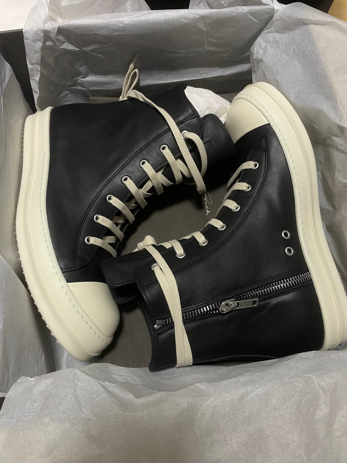 [43,44] 릭오웬스 라몬즈 하이탑 스니커즈 블랙밀크 상품이미지1