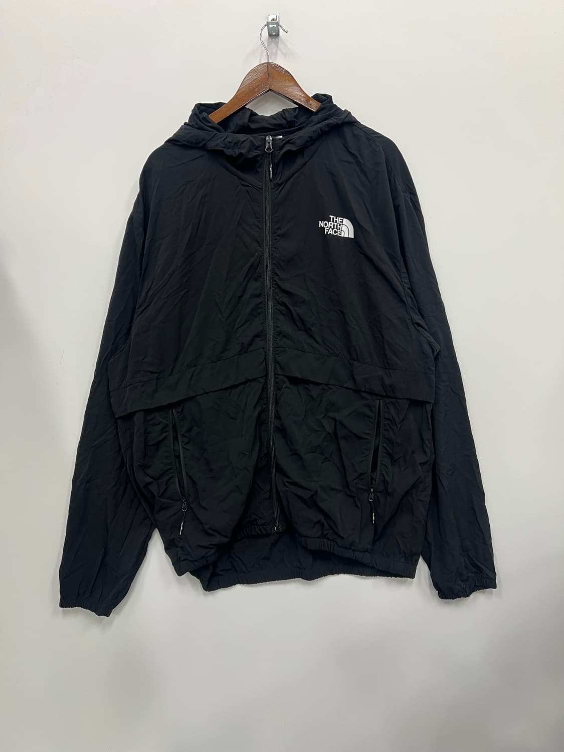 노스페이스 블랙 바람막이 상품이미지1