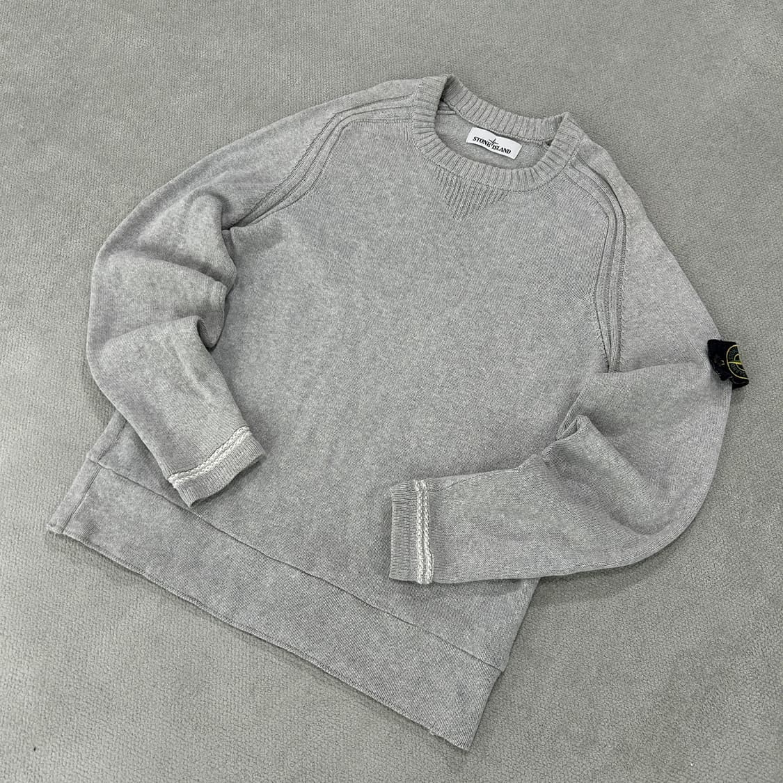 스톤아일랜드 그레이 니트 맨투맨 L 상품이미지1