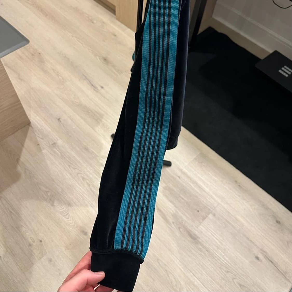 니들스 틸 트랙 자켓 블랙 M 상품이미지6