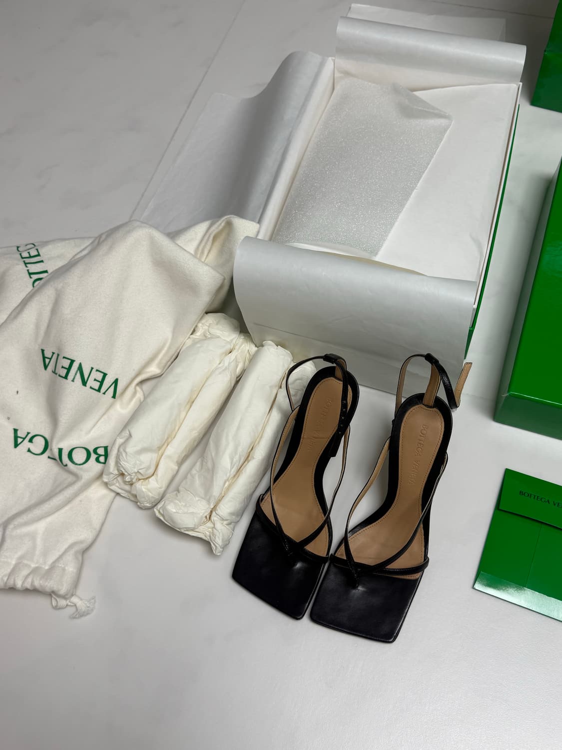 보테가베네타 스트레치 샌들 35사이즈 상품이미지2