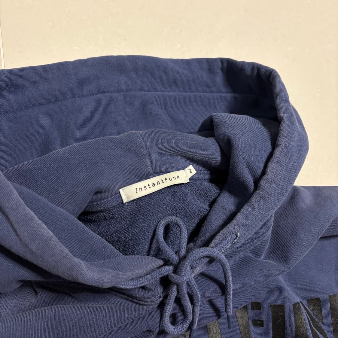 정품 인스턴트펑크 피그먼트 네이비 빅로고 오버핏 후드티 상품이미지8