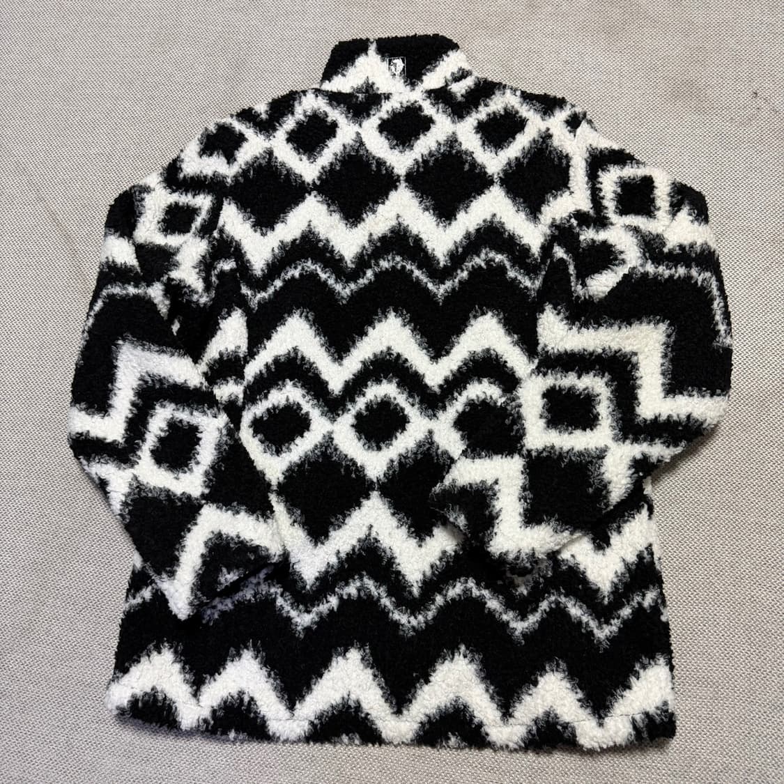 블랙야크 패턴 뽀글이 플리스 자켓 상품이미지6