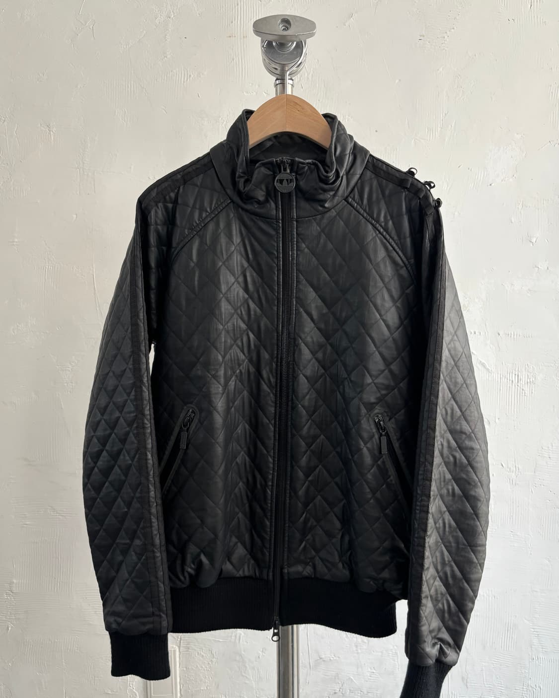 Adidas x Barbour 아디다스 x 바버 블랙 루바브 퀼팅 자켓 상품이미지1