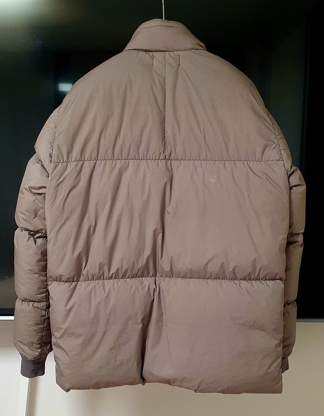 스톤아일랜드 20FW 크링클랩스 논후드 패딩(머드베이지,L) 상품이미지3