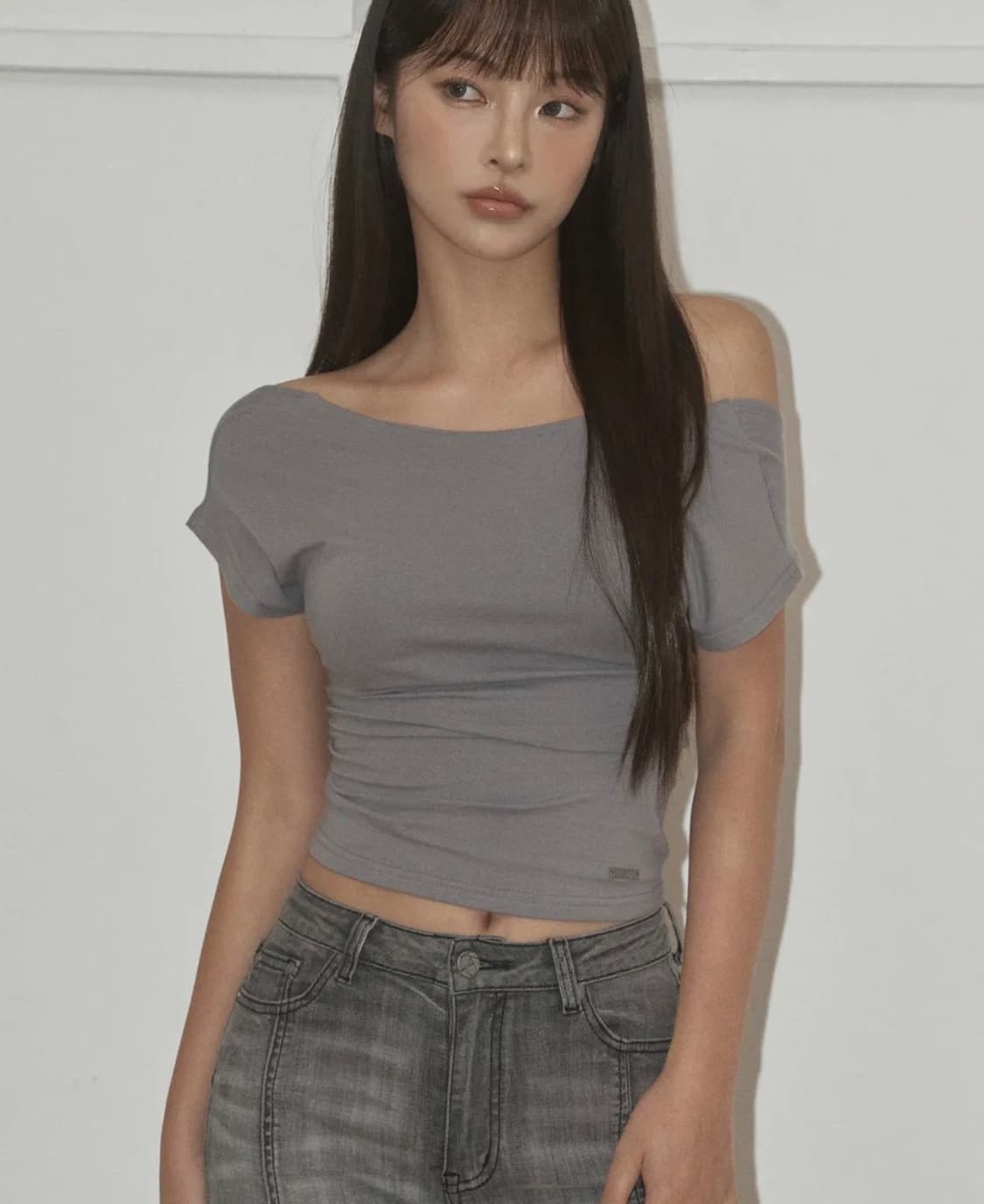 카키포인트 백 스트랩 티셔츠 그레이 상품이미지1