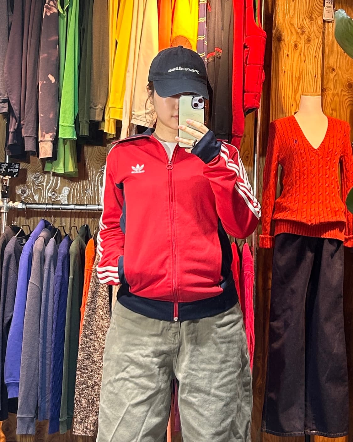 L 아디다스 유로파 레드 & 네이비 배색 트랙탑 상품이미지1