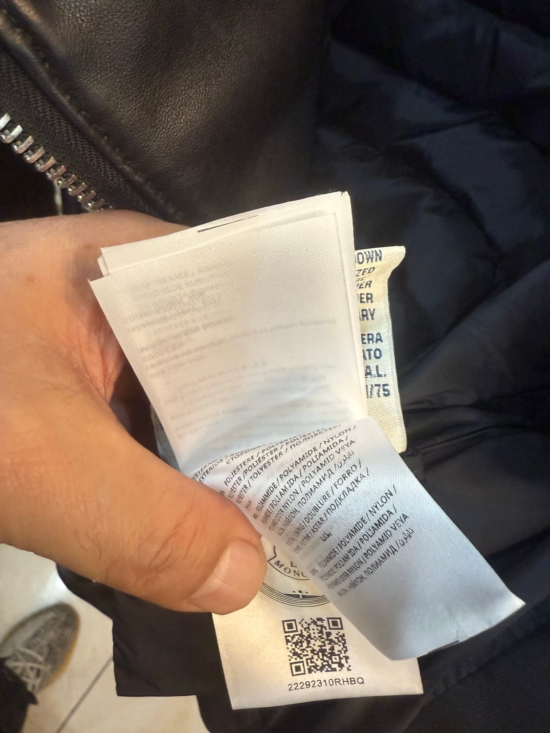 2/44-55 정품 몽클레어 모터 패딩 팝니다 상품이미지6