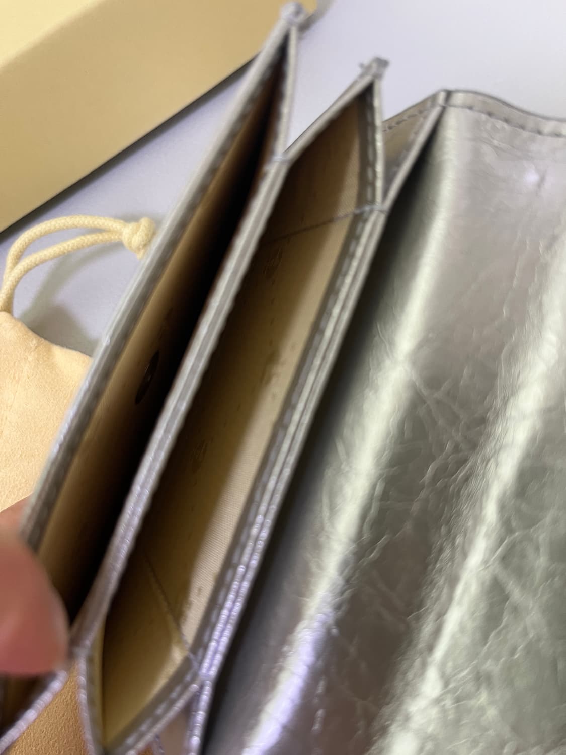 이이에 카드지갑 실버 새상품 상품이미지4