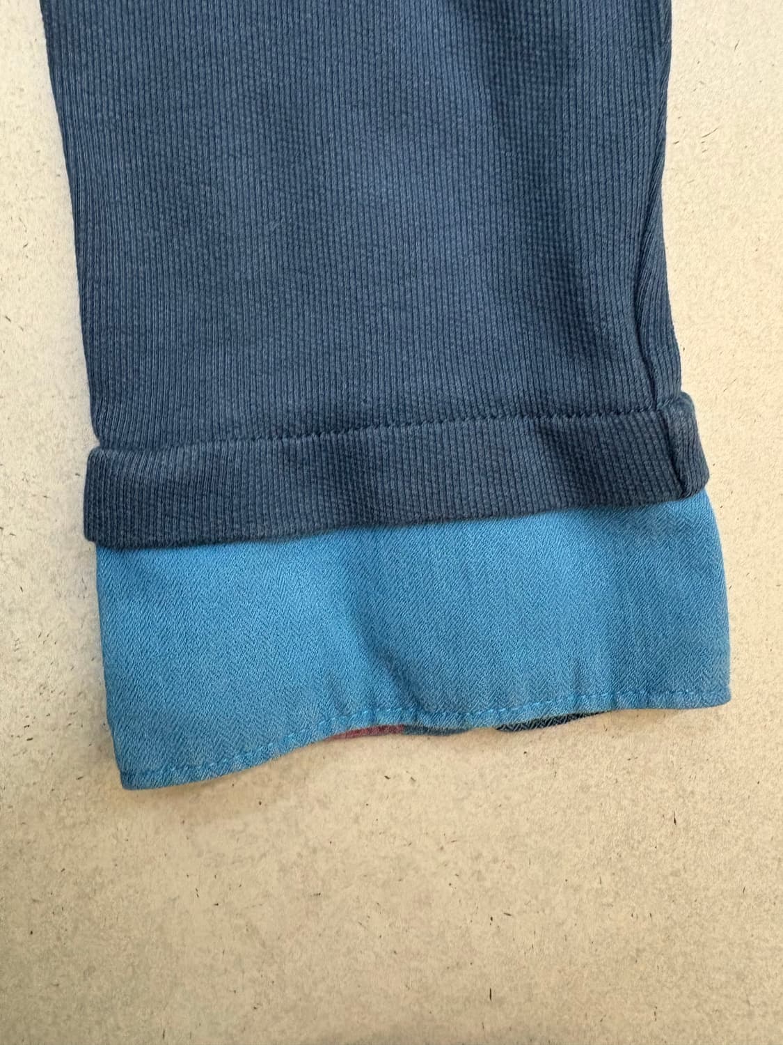 버버리 블랙라벨 체크숄더 헨리넥 롱슬리브 상품이미지7