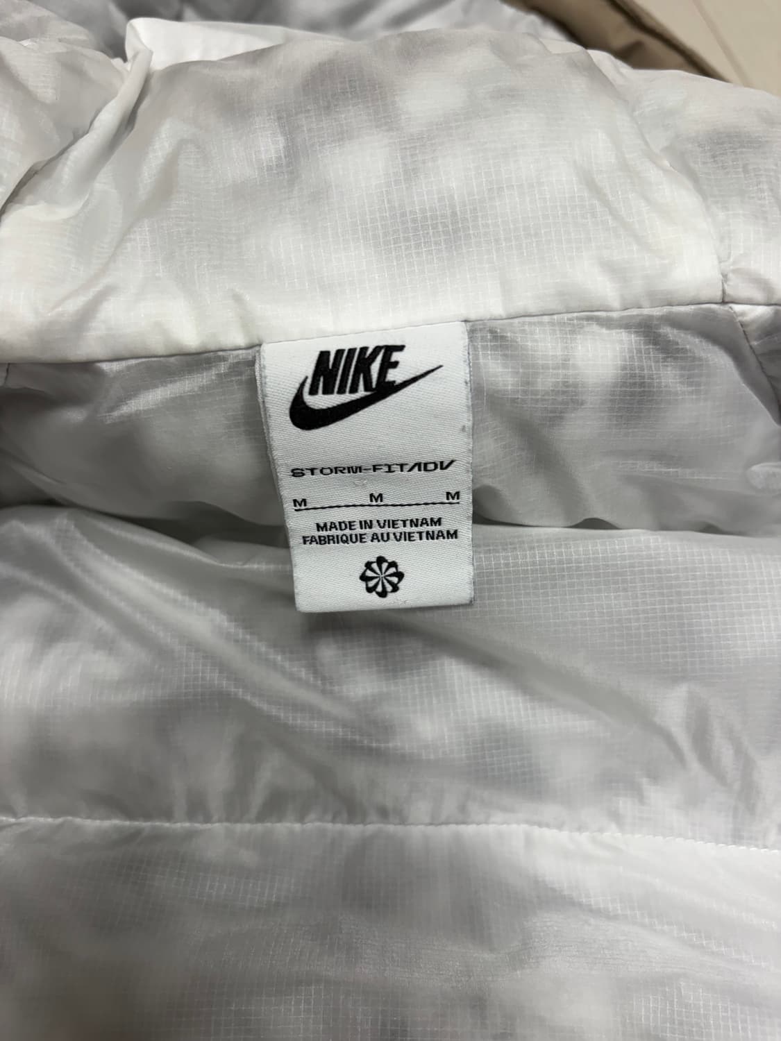 나이키 고어텍스 패딩 M 상품이미지8