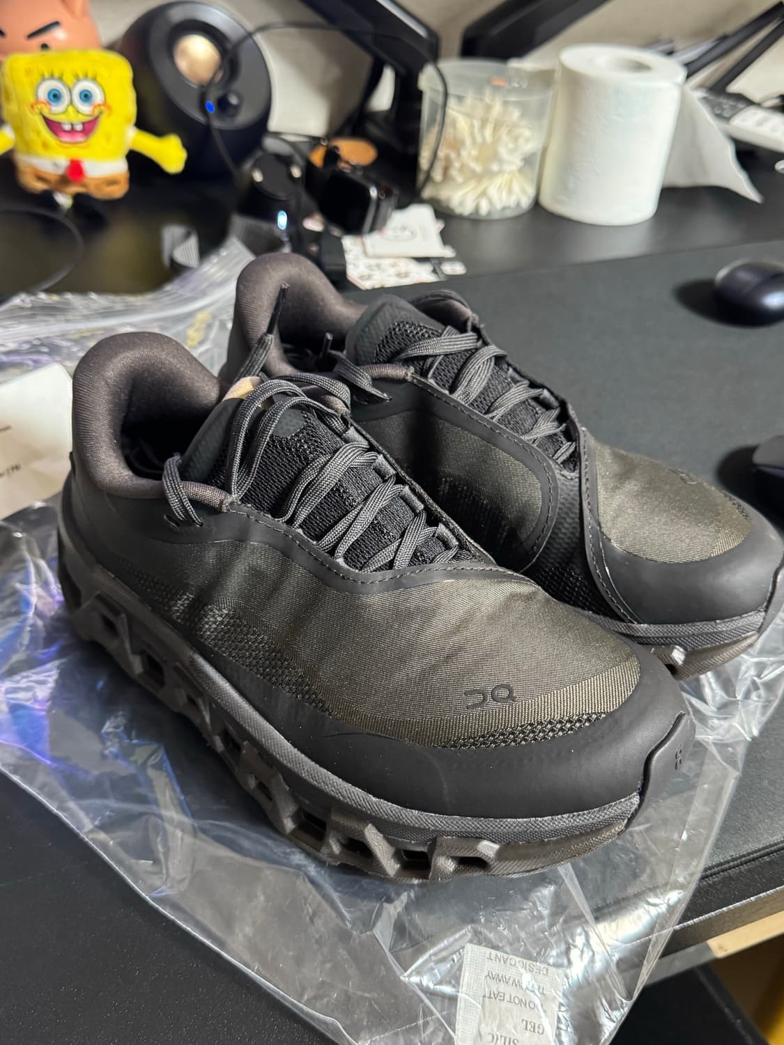 파프 온러닝 225사이즈 브라운색상 상품이미지1