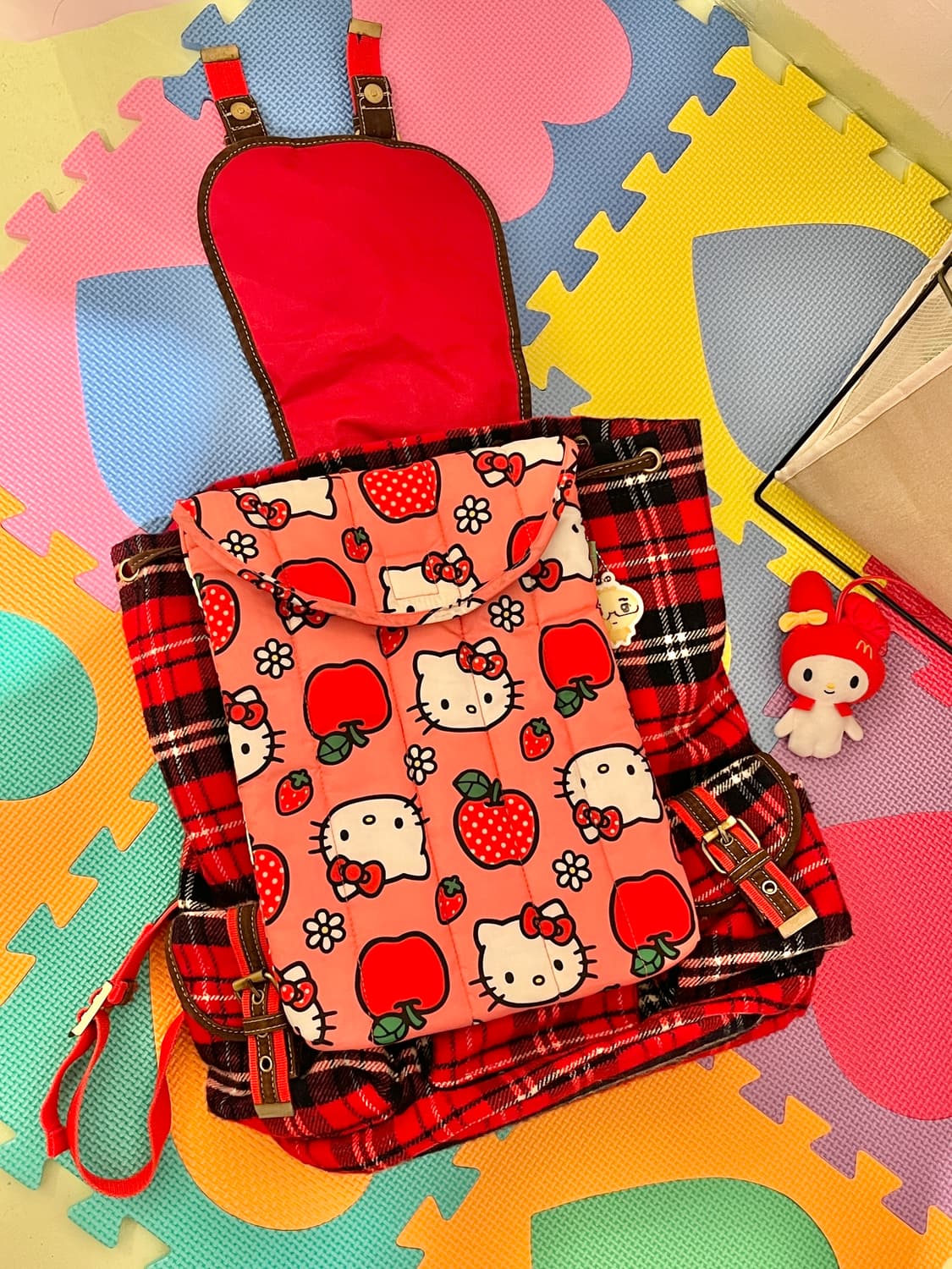 크리스마스 무드의 레드 체크무늬 백팩 🎄 상품이미지9