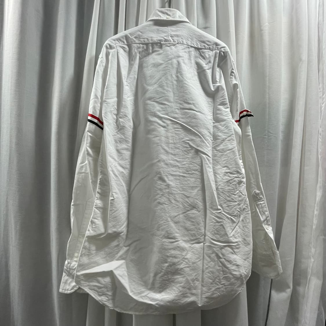 톰브라운/ 트리콜로 암밴드 화이트 셔츠/ 3 상품이미지2