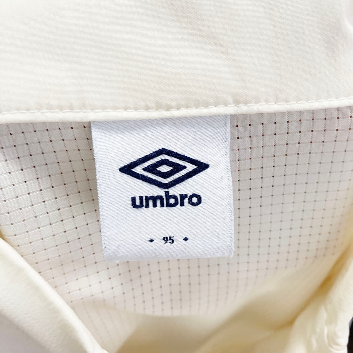 엄브로 2021 남성후드아노락 95 진스센스 상품이미지4