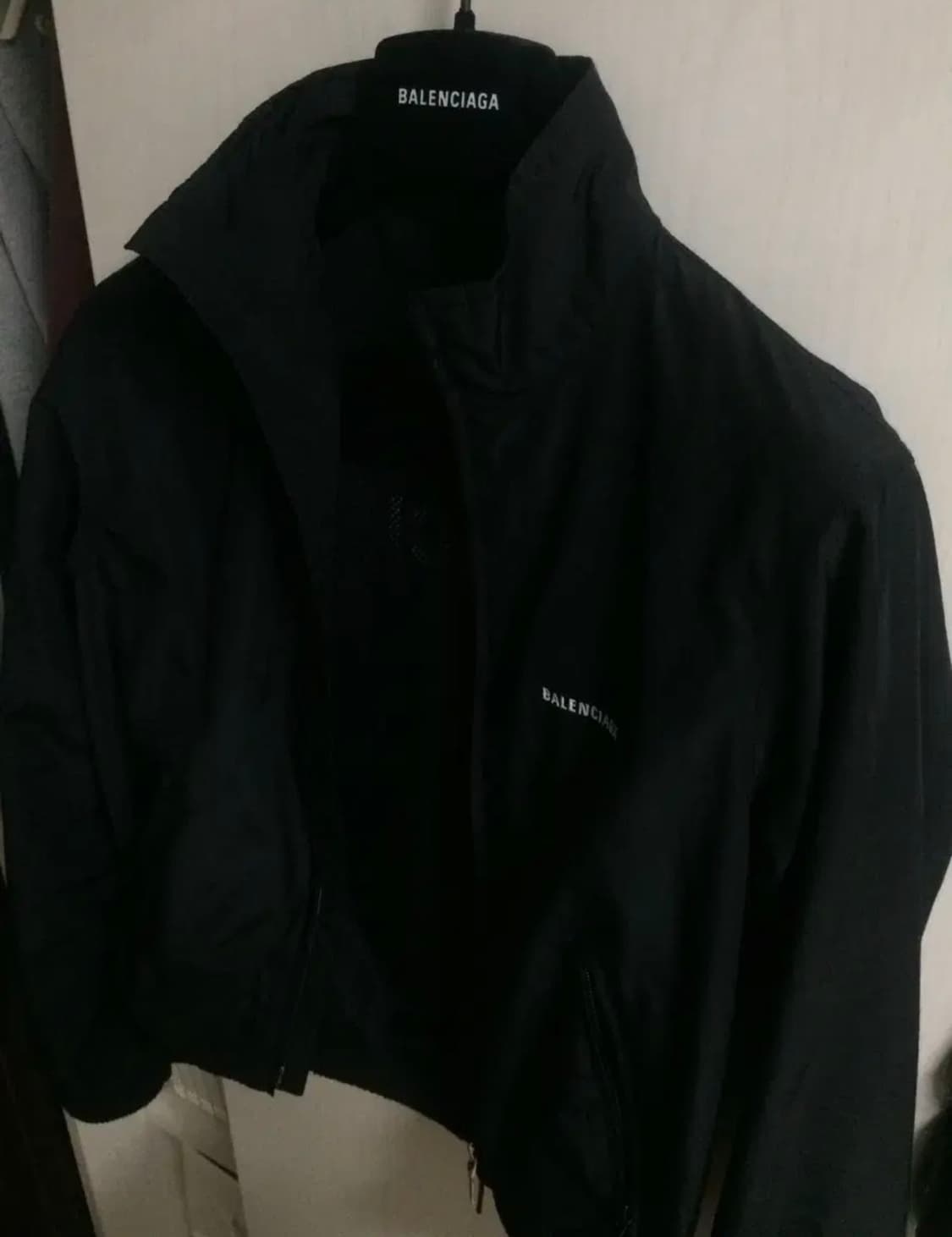 발렌시아가 블랙 바람막이 자켓 36 사이즈 (S) 상품이미지5