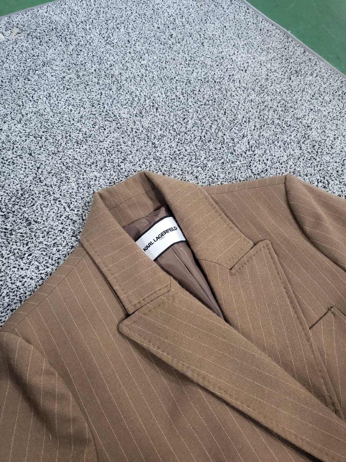 칼 라거펠트 브라운 재킷 상품이미지4