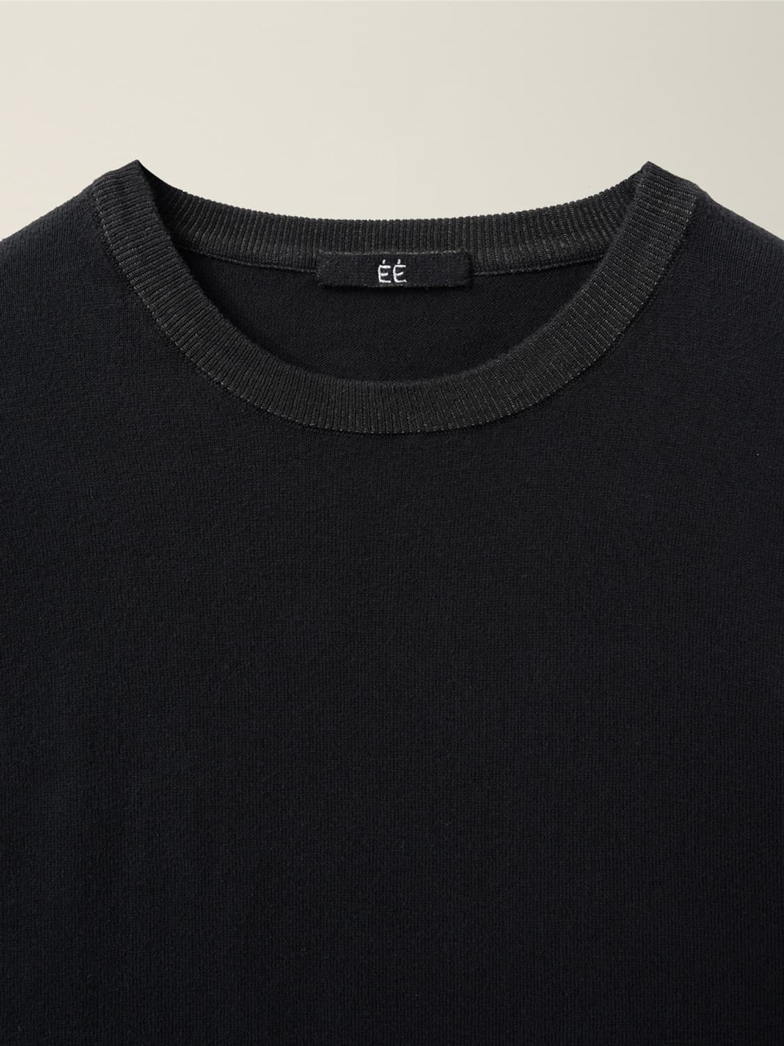 ESSENTIAL KNIT BLACK 누마레ee 긴팔 얇은 니트 상품이미지3