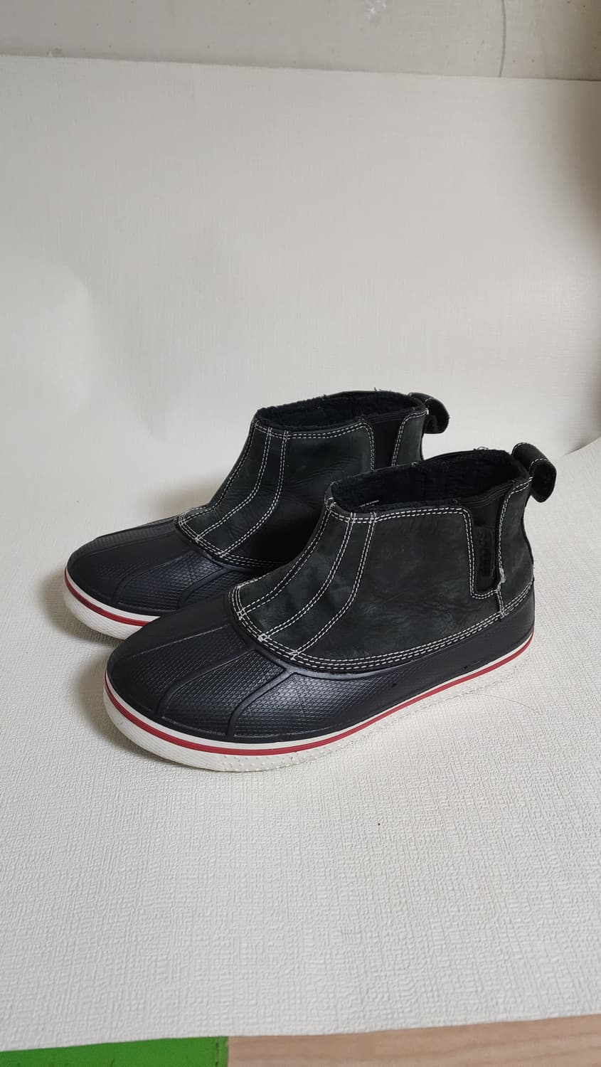 Crocs 남성용 AllCast 방수 방한 부츠 상품이미지1