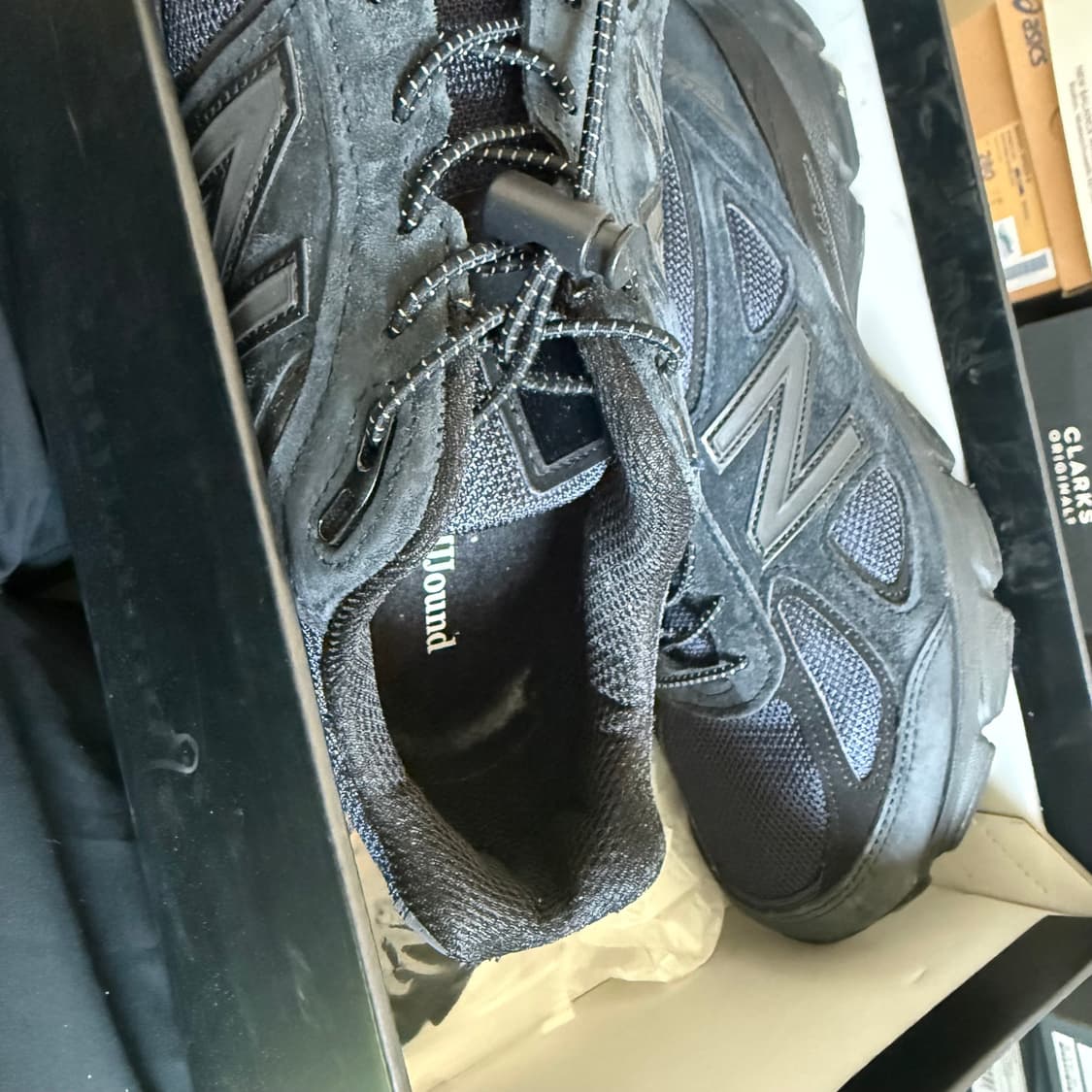 뉴발란스 자운드 990v4 네이비 상품이미지2