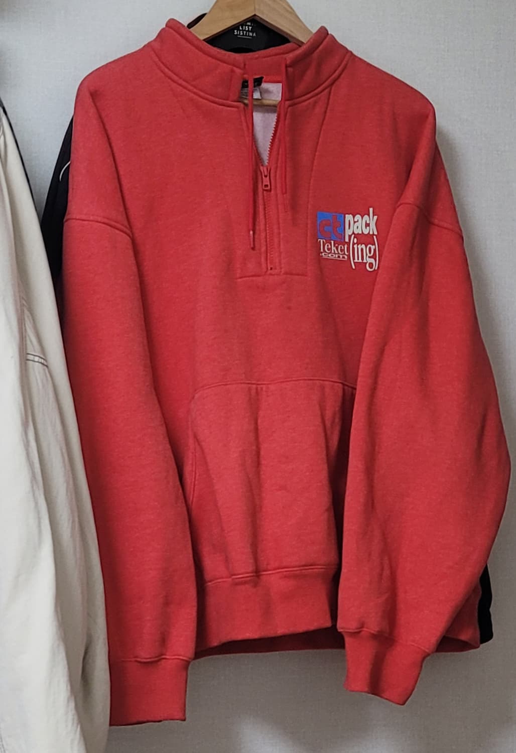 테켓 맨투맨 반집업 상품이미지2