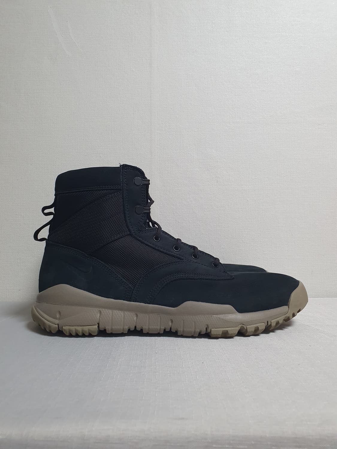 무료배송 300mm 나이키 SFB 6 레더 부츠 블랙 상품이미지1